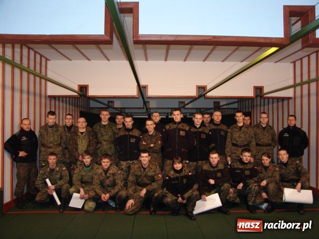 Zdjęcie w galerii na portalu naszraciborz.pl: Strzelcy z wizytą w Straży Granicznej wiadomości z regionu
