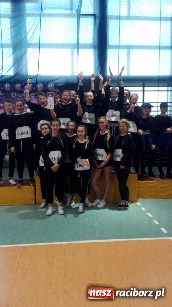 Zdjęcie w galerii na portalu naszraciborz.pl: Tancerze raciborskiego zespołu Skaza z kolejnymi sukcesami wiadomości z regionu