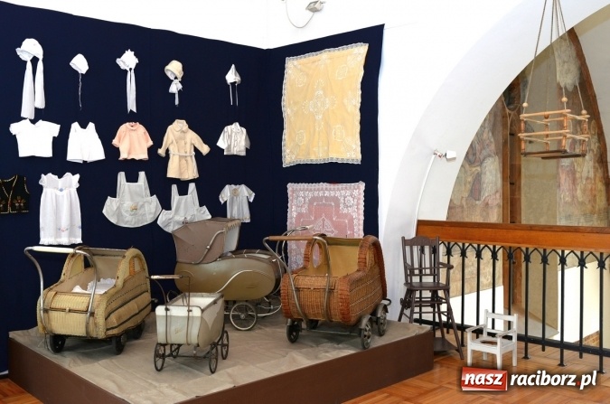 Zdjęcie w galerii na portalu naszraciborz.pl: Patataj, patataj... do krainy dzieciństwa - nowa wystawa w raciborskim Muzeum  wiadomości z regionu