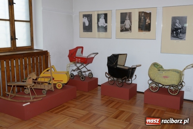 Zdjęcie w galerii na portalu naszraciborz.pl: Patataj, patataj... do krainy dzieciństwa - nowa wystawa w raciborskim Muzeum  wiadomości z regionu