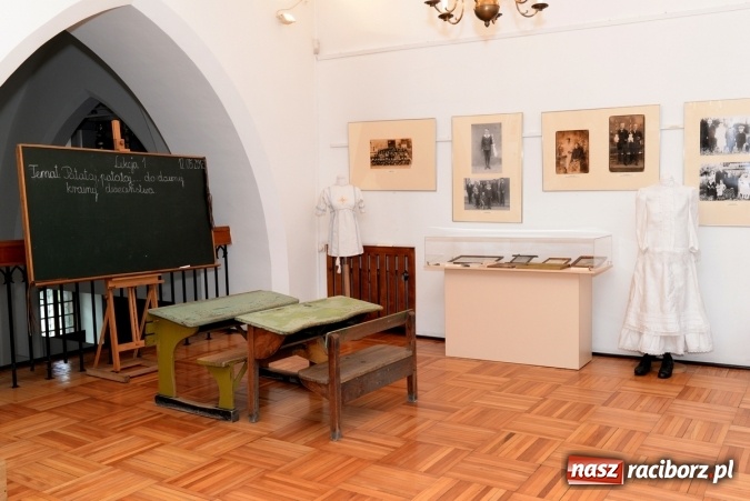 Zdjęcie w galerii na portalu naszraciborz.pl: Patataj, patataj... do krainy dzieciństwa - nowa wystawa w raciborskim Muzeum  wiadomości z regionu