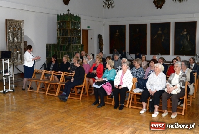 Zdjęcie w galerii na portalu naszraciborz.pl: Patataj, patataj... do krainy dzieciństwa - nowa wystawa w raciborskim Muzeum  wiadomości z regionu