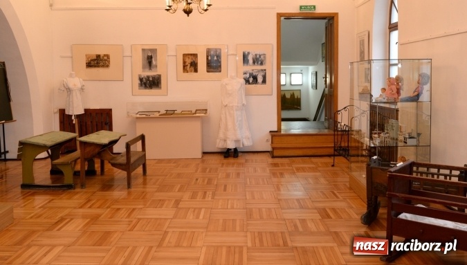 Zdjęcie w galerii na portalu naszraciborz.pl: Patataj, patataj... do krainy dzieciństwa - nowa wystawa w raciborskim Muzeum  wiadomości z regionu