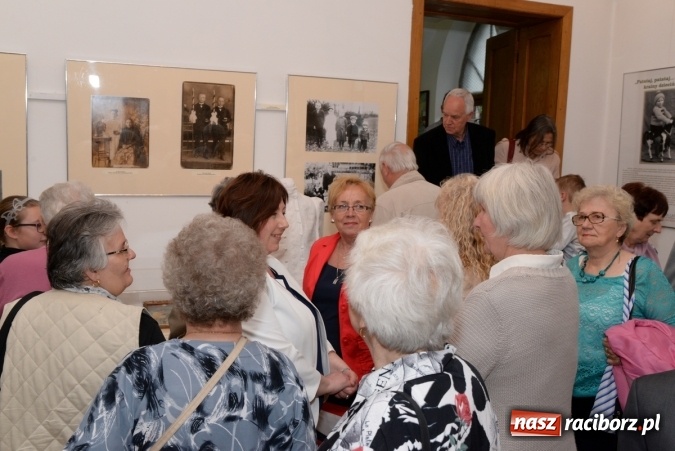 Zdjęcie w galerii na portalu naszraciborz.pl: Patataj, patataj... do krainy dzieciństwa - nowa wystawa w raciborskim Muzeum  wiadomości z regionu