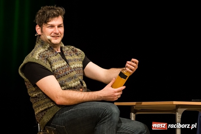 Zdjęcie w galerii na portalu naszraciborz.pl: To Ci tłumaczę! - kabaret Smile w Raciborskim Centrum Kultury wiadomości z regionu