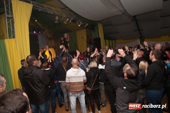 Zdjęcie w galerii na portalu naszraciborz.pl: Piękni i Młodzi w szymocickim AquaBrax. Na 450 lat raciborskiego browaru wiadomości z regionu