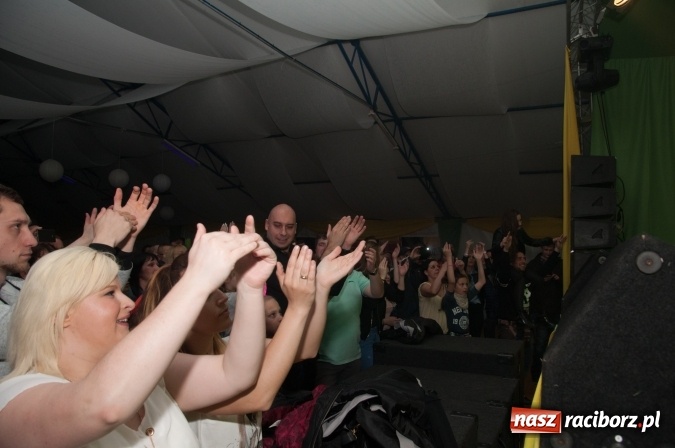 Zdjęcie w galerii na portalu naszraciborz.pl: Piękni i Młodzi w szymocickim AquaBrax. Na 450 lat raciborskiego browaru wiadomości z regionu