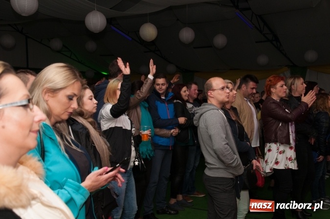 Zdjęcie w galerii na portalu naszraciborz.pl: Piękni i Młodzi w szymocickim AquaBrax. Na 450 lat raciborskiego browaru wiadomości z regionu