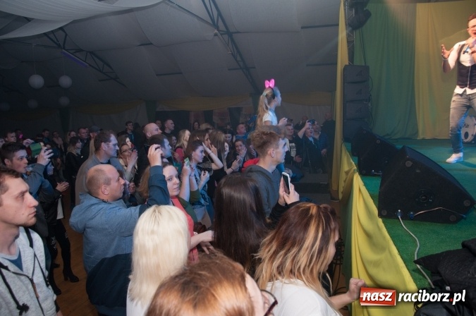 Zdjęcie w galerii na portalu naszraciborz.pl: Piękni i Młodzi w szymocickim AquaBrax. Na 450 lat raciborskiego browaru wiadomości z regionu