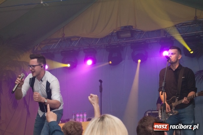 Zdjęcie w galerii na portalu naszraciborz.pl: Piękni i Młodzi w szymocickim AquaBrax. Na 450 lat raciborskiego browaru wiadomości z regionu