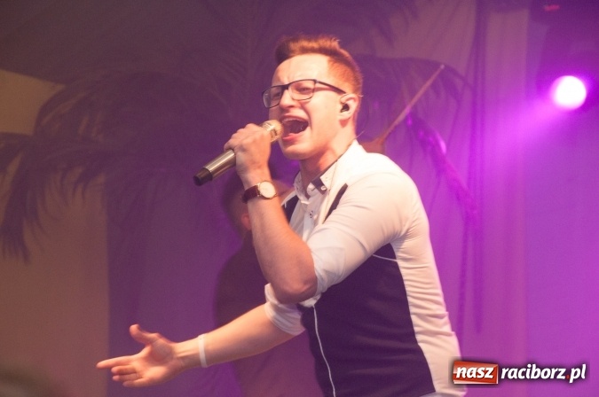 Zdjęcie w galerii na portalu naszraciborz.pl: Piękni i Młodzi w szymocickim AquaBrax. Na 450 lat raciborskiego browaru wiadomości z regionu