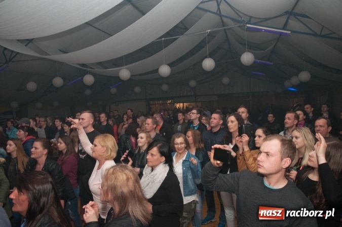 Zdjęcie w galerii na portalu naszraciborz.pl: Piękni i Młodzi w szymocickim AquaBrax. Na 450 lat raciborskiego browaru wiadomości z regionu