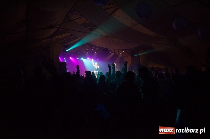 Zdjęcie w galerii na portalu naszraciborz.pl: Piękni i Młodzi w szymocickim AquaBrax. Na 450 lat raciborskiego browaru wiadomości z regionu