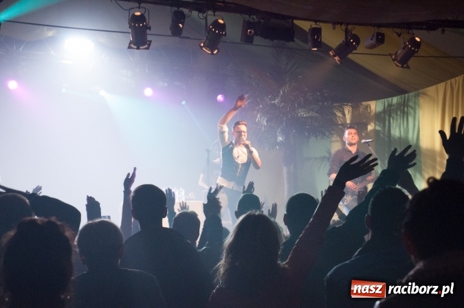 Zdjęcie w galerii na portalu naszraciborz.pl: Piękni i Młodzi w szymocickim AquaBrax. Na 450 lat raciborskiego browaru wiadomości z regionu