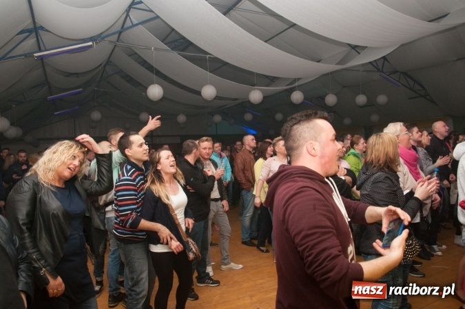 Zdjęcie w galerii na portalu naszraciborz.pl: Piękni i Młodzi w szymocickim AquaBrax. Na 450 lat raciborskiego browaru wiadomości z regionu