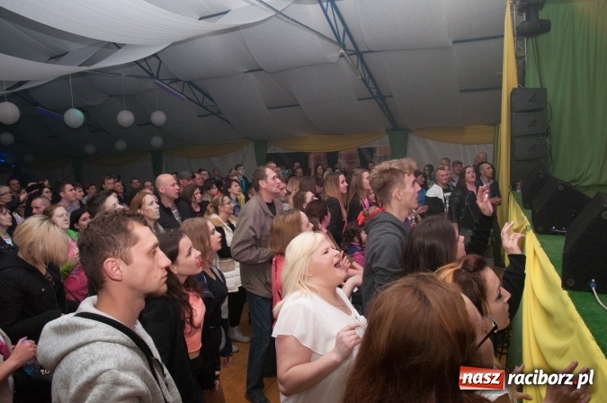 Zdjęcie w galerii na portalu naszraciborz.pl: Piękni i Młodzi w szymocickim AquaBrax. Na 450 lat raciborskiego browaru wiadomości z regionu