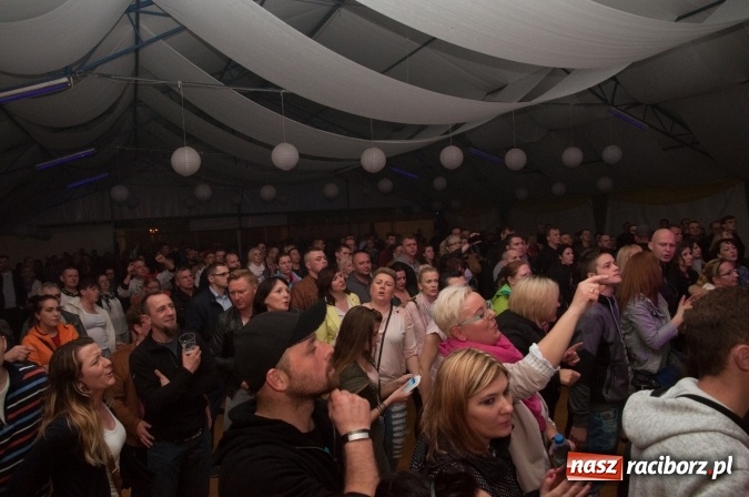 Zdjęcie w galerii na portalu naszraciborz.pl: Piękni i Młodzi w szymocickim AquaBrax. Na 450 lat raciborskiego browaru wiadomości z regionu