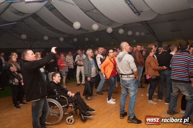 Zdjęcie w galerii na portalu naszraciborz.pl: Piękni i Młodzi w szymocickim AquaBrax. Na 450 lat raciborskiego browaru wiadomości z regionu