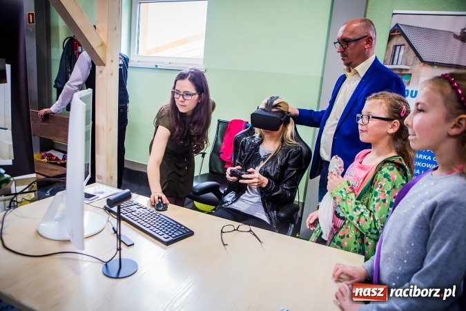 Zdjęcie w galerii na portalu naszraciborz.pl: Ruszyła 17. pietrowicka Eko-Wystawa. Spora frekwencja już od rana wiadomości z regionu