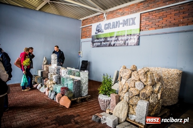 Zdjęcie w galerii na portalu naszraciborz.pl: Ruszyła 17. pietrowicka Eko-Wystawa. Spora frekwencja już od rana wiadomości z regionu