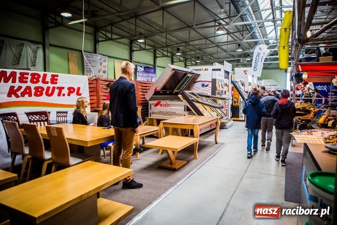 Zdjęcie w galerii na portalu naszraciborz.pl: Ruszyła 17. pietrowicka Eko-Wystawa. Spora frekwencja już od rana wiadomości z regionu