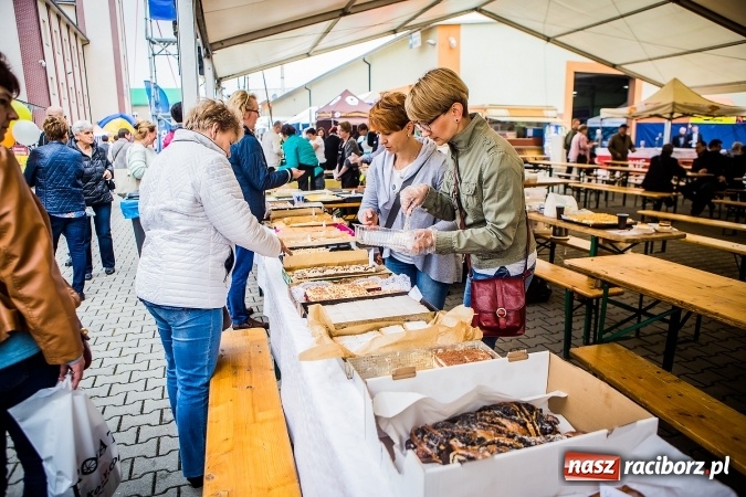 Zdjęcie w galerii na portalu naszraciborz.pl: Ruszyła 17. pietrowicka Eko-Wystawa. Spora frekwencja już od rana wiadomości z regionu