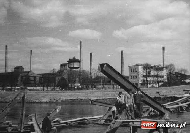 Zdjęcie w galerii na portalu naszraciborz.pl: Fotografie znalezione w magazynie wiadomości z regionu