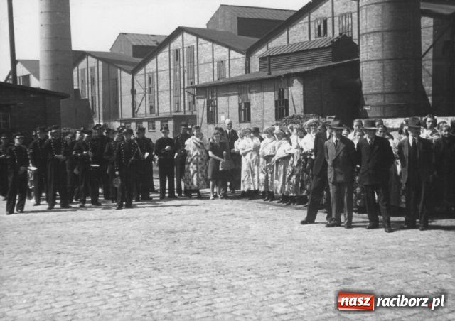 Zdjęcie w galerii na portalu naszraciborz.pl: Fotografie znalezione w magazynie wiadomości z regionu