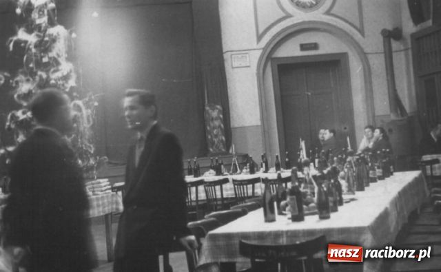 Zdjęcie w galerii na portalu naszraciborz.pl: Fotografie znalezione w magazynie wiadomości z regionu