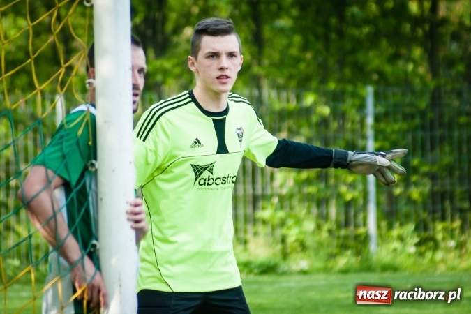 Zdjęcie w galerii na portalu naszraciborz.pl: Spotkanie bez historii przy Tuwima. Czarni Gorzyce rozbili Ocice wiadomości z regionu