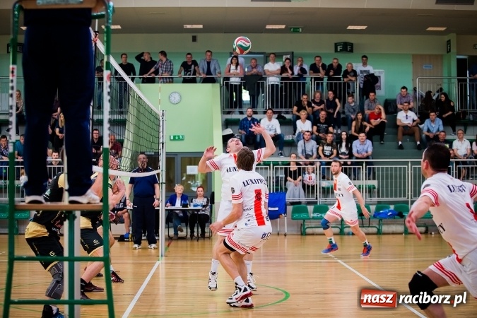 Zdjęcie w galerii na portalu naszraciborz.pl: Finał JP Telebim RLPS w Arenie Rafako wiadomości z regionu