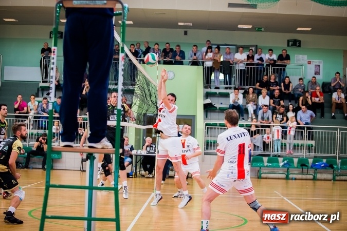 Zdjęcie w galerii na portalu naszraciborz.pl: Finał JP Telebim RLPS w Arenie Rafako wiadomości z regionu