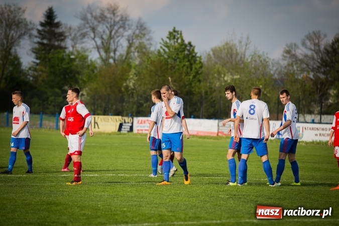 Zdjęcie w galerii na portalu naszraciborz.pl: Przegrana Unii Racibórz z Gwarkiem Ornontowice wiadomości z regionu