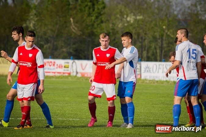 Zdjęcie w galerii na portalu naszraciborz.pl: Przegrana Unii Racibórz z Gwarkiem Ornontowice wiadomości z regionu