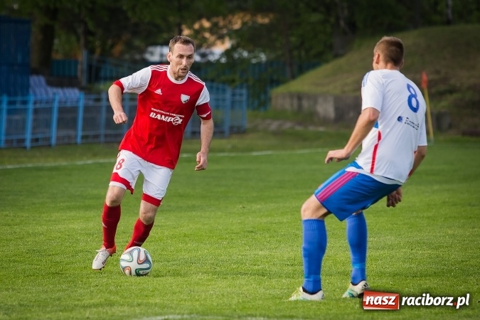 Zdjęcie w galerii na portalu naszraciborz.pl: Przegrana Unii Racibórz z Gwarkiem Ornontowice wiadomości z regionu