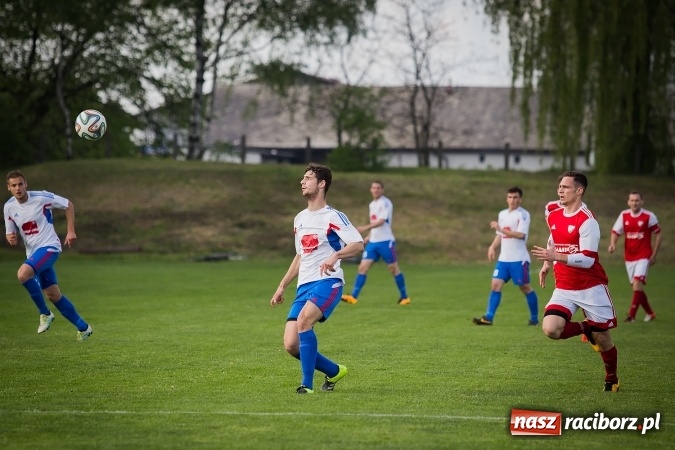 Zdjęcie w galerii na portalu naszraciborz.pl: Przegrana Unii Racibórz z Gwarkiem Ornontowice wiadomości z regionu