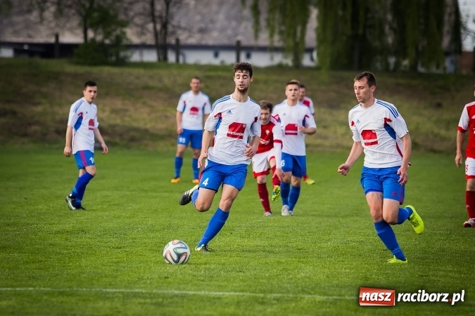 Zdjęcie w galerii na portalu naszraciborz.pl: Przegrana Unii Racibórz z Gwarkiem Ornontowice wiadomości z regionu