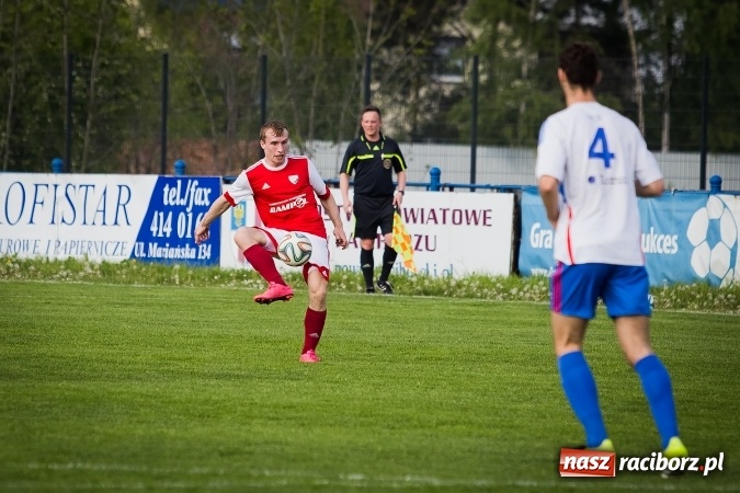Zdjęcie w galerii na portalu naszraciborz.pl: Przegrana Unii Racibórz z Gwarkiem Ornontowice wiadomości z regionu