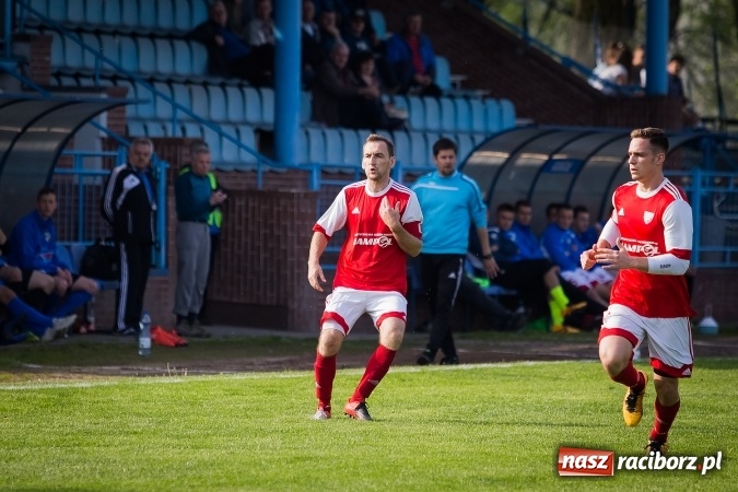 Zdjęcie w galerii na portalu naszraciborz.pl: Przegrana Unii Racibórz z Gwarkiem Ornontowice wiadomości z regionu