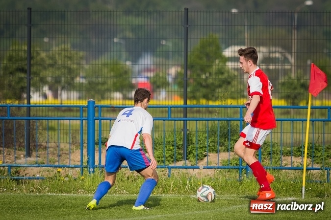 Zdjęcie w galerii na portalu naszraciborz.pl: Przegrana Unii Racibórz z Gwarkiem Ornontowice wiadomości z regionu