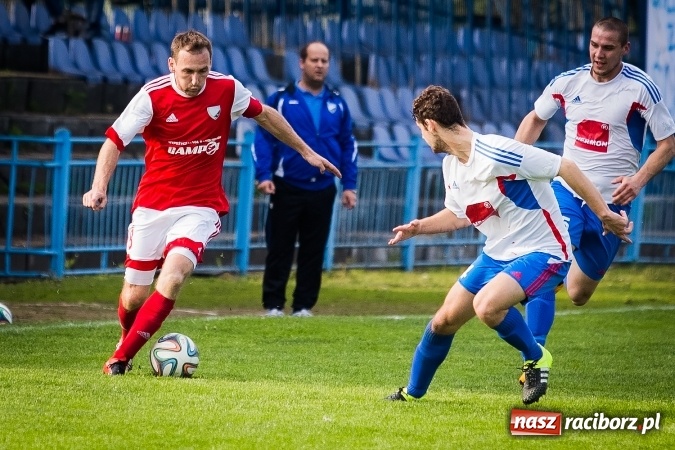 Zdjęcie w galerii na portalu naszraciborz.pl: Przegrana Unii Racibórz z Gwarkiem Ornontowice wiadomości z regionu