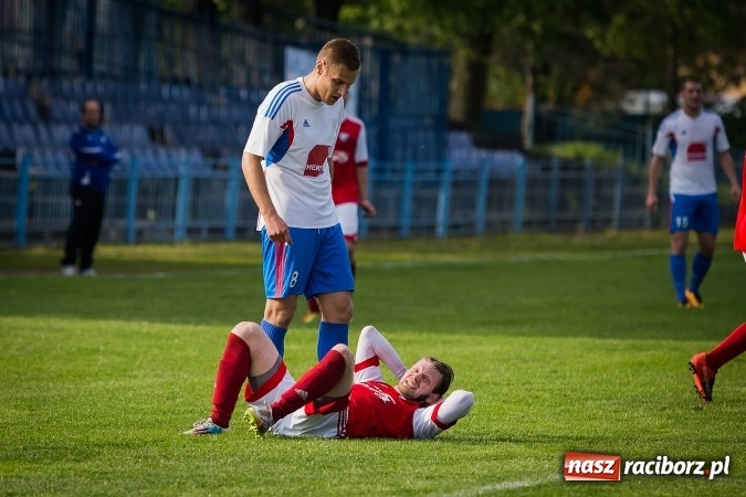 Zdjęcie w galerii na portalu naszraciborz.pl: Przegrana Unii Racibórz z Gwarkiem Ornontowice wiadomości z regionu