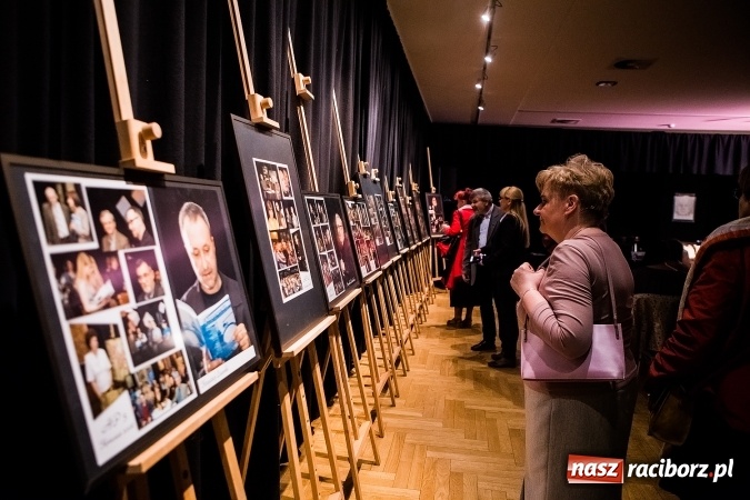 Zdjęcie w galerii na portalu naszraciborz.pl: 25. numer Almanachu Prowincjonalnego trafił do rąk czytelników wiadomości z regionu