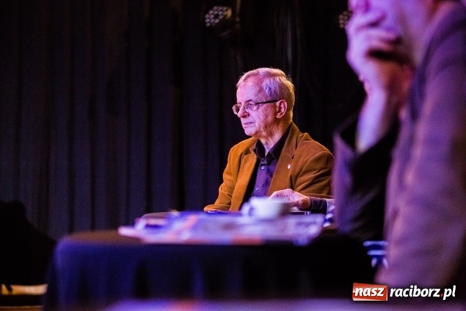 Zdjęcie w galerii na portalu naszraciborz.pl: 25. numer Almanachu Prowincjonalnego trafił do rąk czytelników wiadomości z regionu