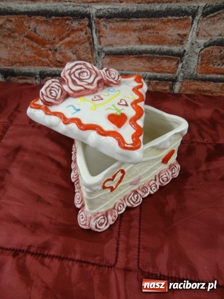 Zdjęcie w galerii na portalu naszraciborz.pl: NOWY towar w RABANIE. Jeszcze nikt w nim nie szperał. Co znajdziesz, to twoje wiadomości z regionu