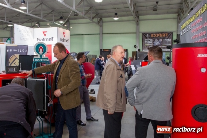 Zdjęcie w galerii na portalu naszraciborz.pl: Najmłodsi mieszkańcy gminy na scenie festynu rodzinnego w Pietrowicach Wielkich  wiadomości z regionu