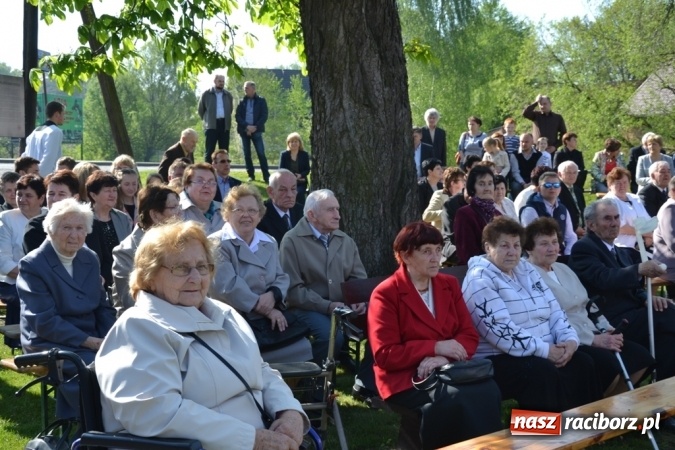 Zdjęcie w galerii na portalu naszraciborz.pl: Procesja św. Izydora Oracza przeszła ulicami Jankowic  wiadomości z regionu