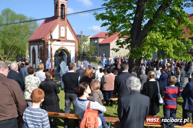 Zdjęcie w galerii na portalu naszraciborz.pl: Procesja św. Izydora Oracza przeszła ulicami Jankowic  wiadomości z regionu