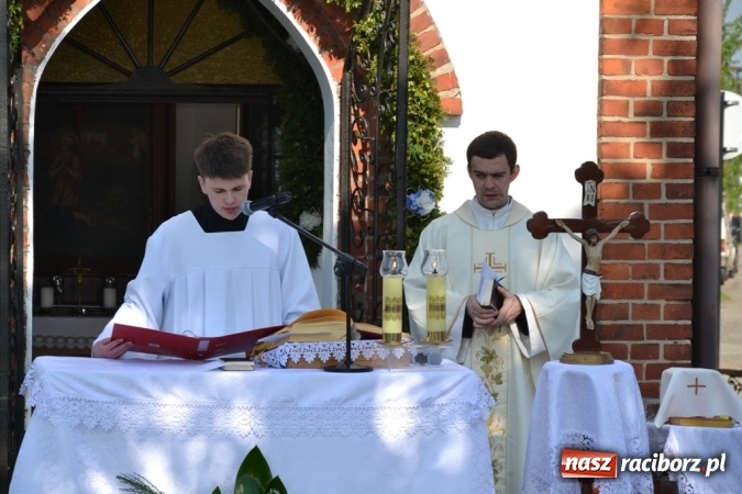 Zdjęcie w galerii na portalu naszraciborz.pl: Procesja św. Izydora Oracza przeszła ulicami Jankowic  wiadomości z regionu