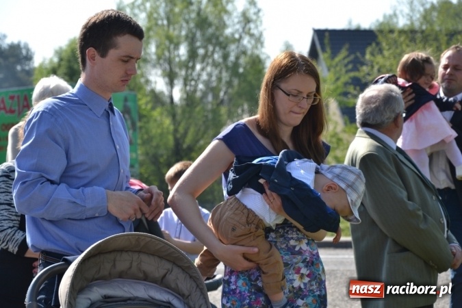 Zdjęcie w galerii na portalu naszraciborz.pl: Procesja św. Izydora Oracza przeszła ulicami Jankowic  wiadomości z regionu